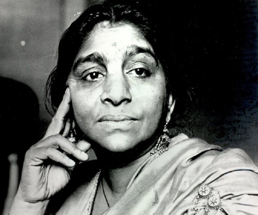 sarojini-naidu-the-nightingale-of-india-indianwomeninhistory