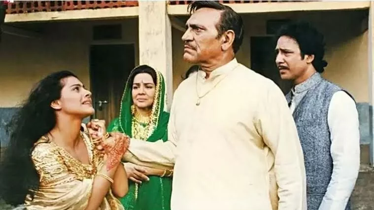 A Deconstruction of Dilwale Dulhania Le Jayenge Using The Gender Role Theory