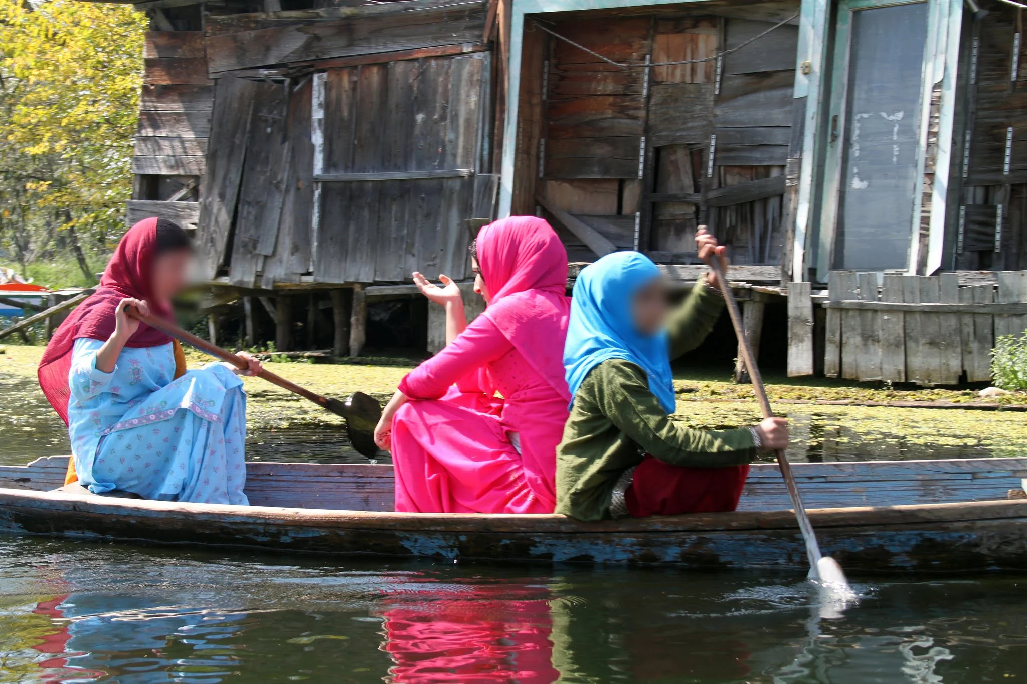 Women In Kashmir Have Beaten Breast Cancer, But They Continue To Suffer |  Feminism in India