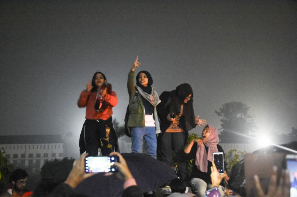 Muslim women protesting 