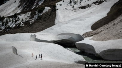 Extreme sub-zero weather at Kashmir