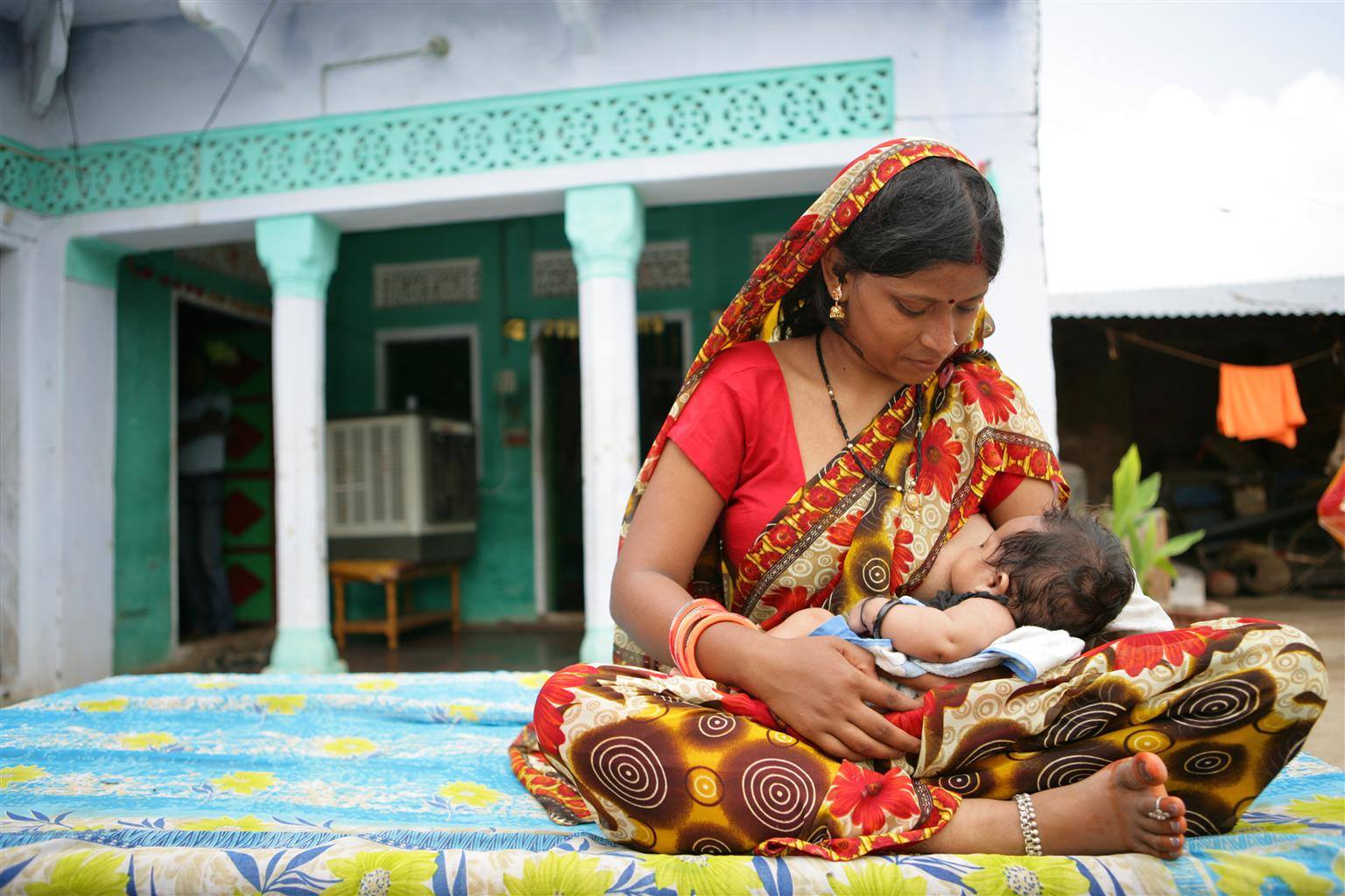 Scorching Realities: How Climate Change Threatens Breastfeeding Mothers