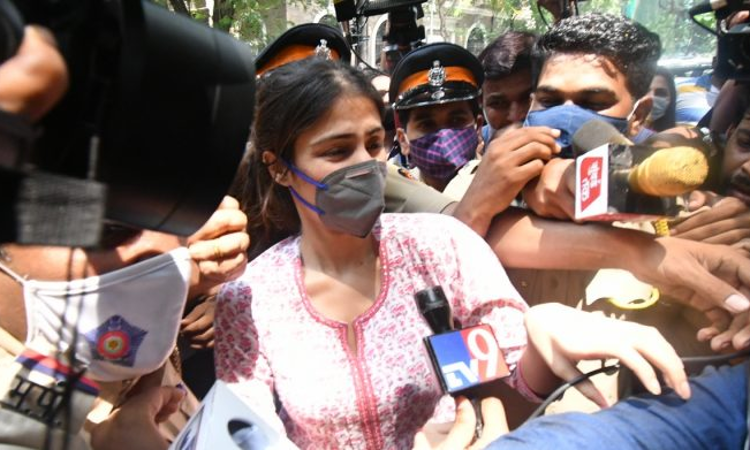 12 Feminist Moments That Made Headlines In 2025